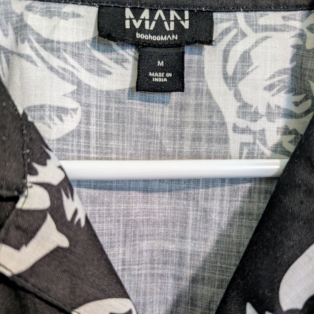 BoohooMAN Black And White Floral Design Casual Button Down Short Sleeve Shirt - Picture 5 of 5